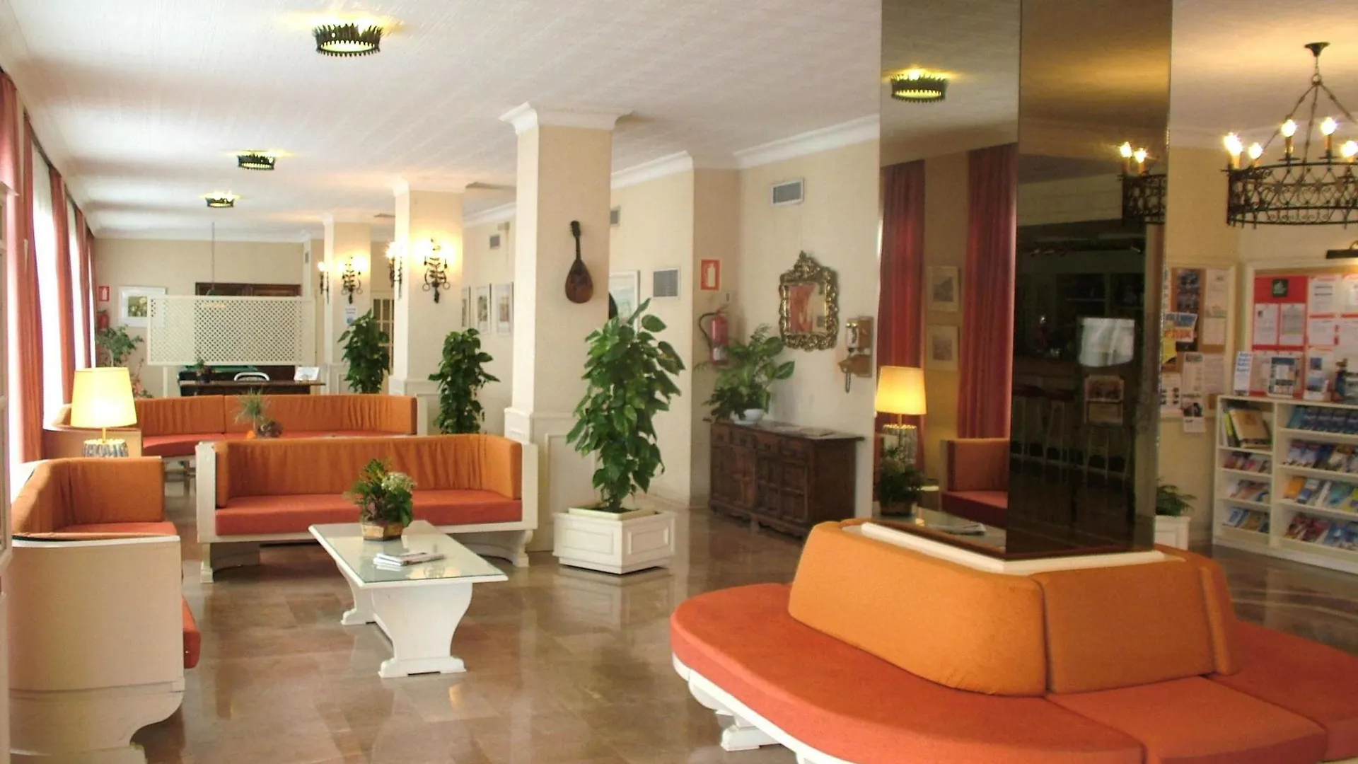 ***  Hotel Trovador Puerto de la Cruz  İspanya